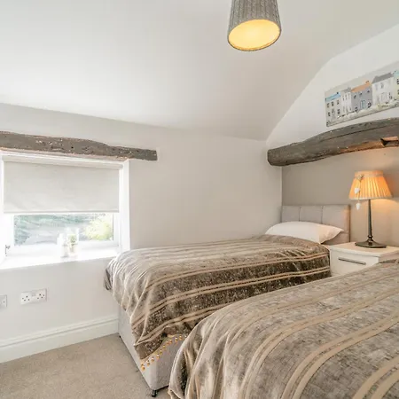度假居 Cosy Near Scenic Walks And Country Pub 彭里斯